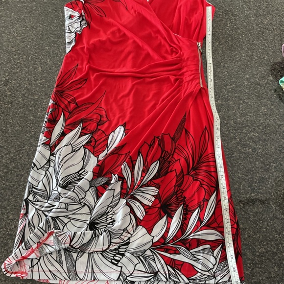 Frank Lyman, flattering ruched waist, size 12 - Picture 7 of 8